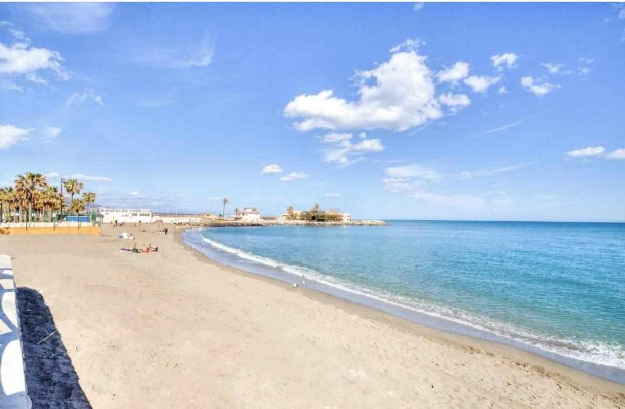 Beach Side Heaven Фуэнхирола Экстерьер фото